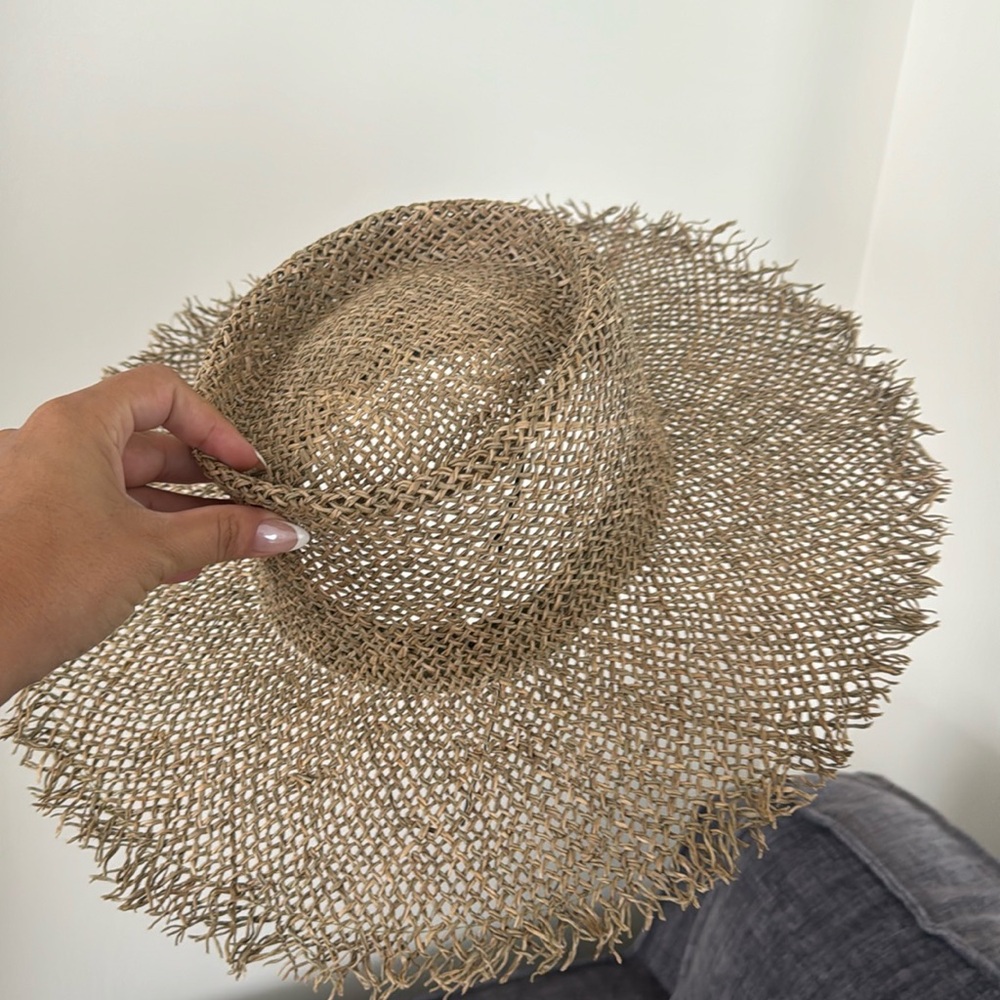100% Brim straw hat (Miss Lola)